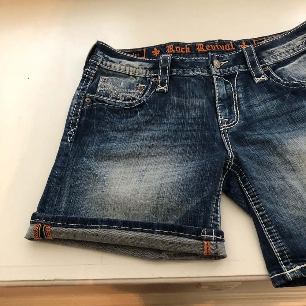 •••P R I C E  D R O P!!!•••Rock Revival Julee